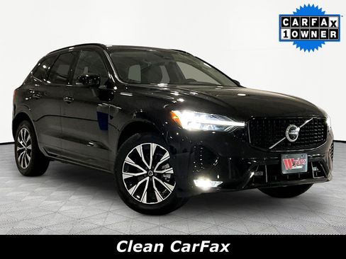 Used 2025 Volvo XC60 B5 Plus AWD/4WD image 3