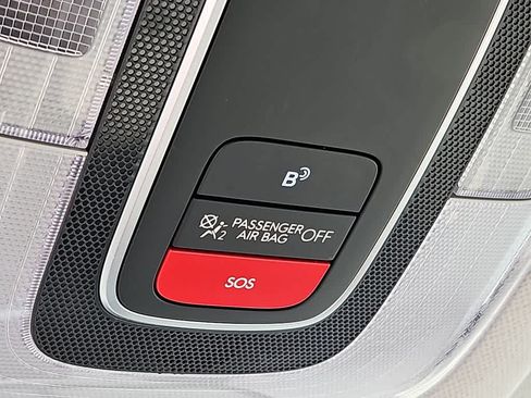Used 2025 Hyundai Kona SEL FWD image 23
