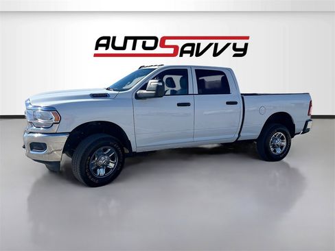 Used 2024 RAM 2500 Tradesman w/ Chrome Appearance Group image 3