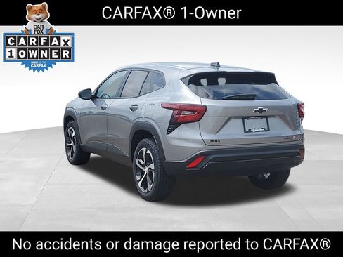 Used 2024 Chevrolet Trax RS FWD image 4
