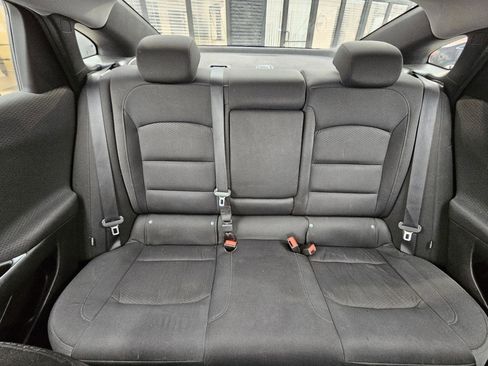 Used 2018 Chevrolet Malibu LT FWD image 27
