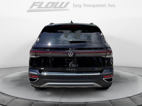 New 2026 Volkswagen Taos SE AWD/4WD image 6