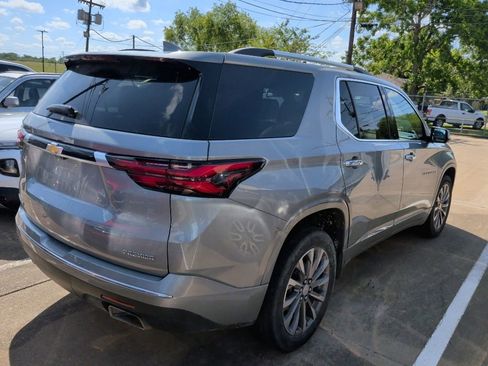 Used 2023 Chevrolet Traverse Premier w/ LPO, Floor Liner Package FWD image 5