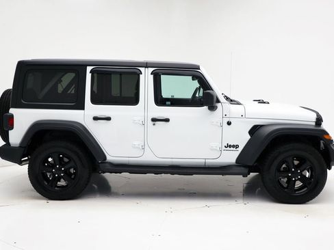 Used 2023 Jeep Wrangler Sport image 3