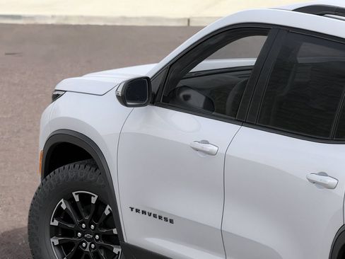 New 2026 Chevrolet Traverse Z71 w/ LPO, Cargo Package AWD/4WD image 2