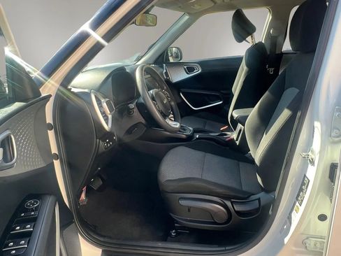 Used 2022 Kia Soul LX w/ Technology Package FWD image 26