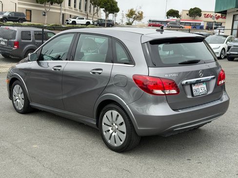 Used 2017 Mercedes-Benz B 250e image 7