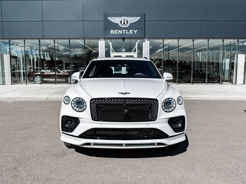 Used 2023 Bentley Bentayga Speed image 20