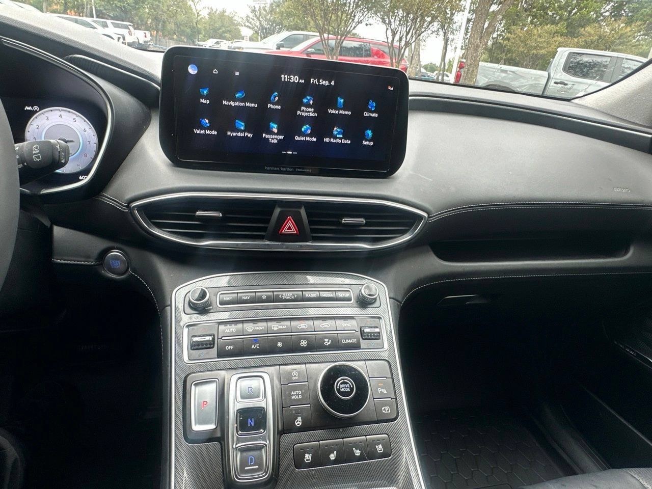 Used 2023 Hyundai Santa Fe Limited FWD image 18