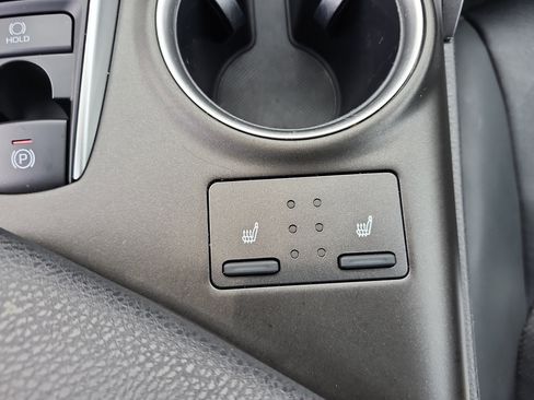 Used 2024 Toyota Camry XLE image 32