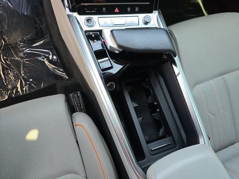 Certified 2024 Audi Q8 e-tron Prestige AWD/4WD image 31