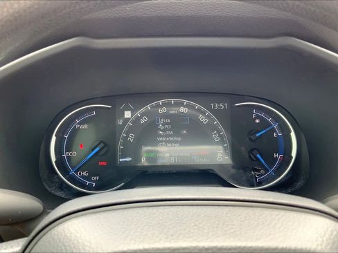 Used 2025 Toyota RAV4 LE image 25