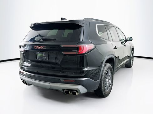 Used 2025 GMC Acadia Elevation image 9