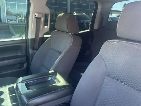 Used 2018 Chevrolet Silverado 1500 LT w/ All Star Edition RWD image 13