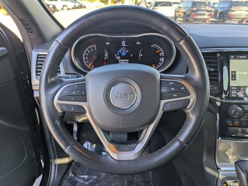 Used 2022 Jeep Grand Cherokee Laredo X image 26