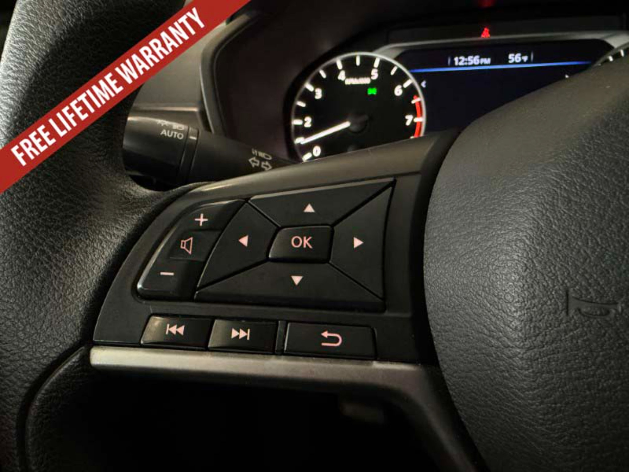 Used 2024 Nissan Altima 2.5 SV FWD image 32