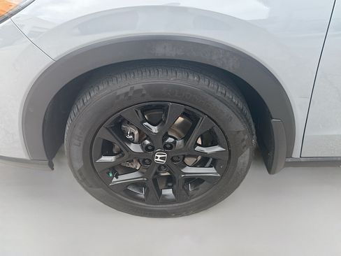 Used 2025 Honda HR-V Sport image 35