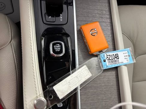 Used 2023 Volvo XC90 B6 Plus w/ Protection Package Premier AWD/4WD image 41