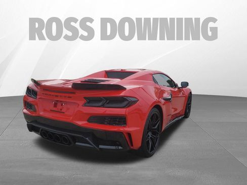 Used 2025 Chevrolet Corvette Z06 RWD image 4