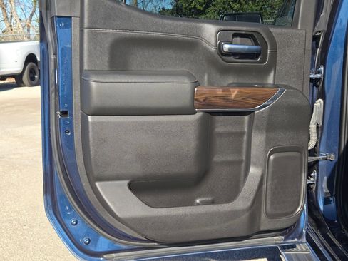 Used 2022 GMC Sierra 1500 SLT image 13