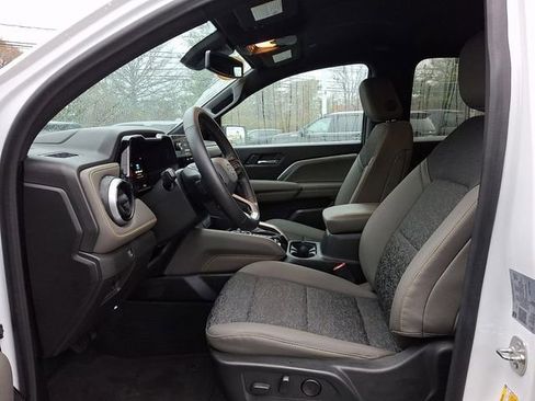Used 2024 Chevrolet Colorado ZR2 w/ Safety Package AWD/4WD image 26