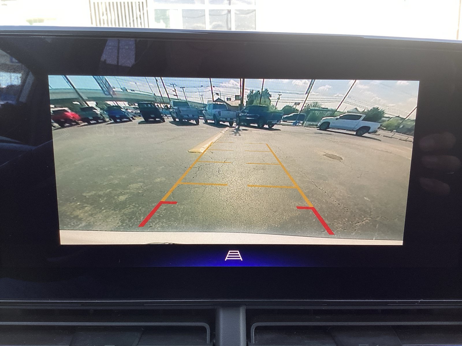 Used 2025 Chevrolet Trax LT FWD image 19