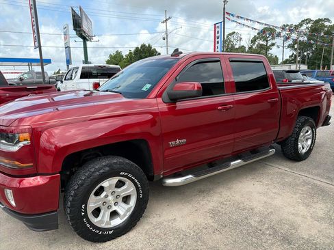 Used 2018 Chevrolet Silverado 1500 LT w/ Texas Edition AWD/4WD image 4