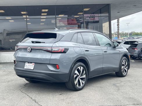 Certified 2023 Volkswagen ID.4 Pro AWD/4WD image 25