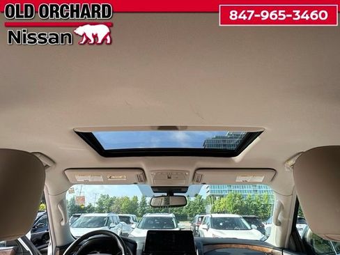 Used 2023 Nissan Armada SL w/ Captain's Chairs Package AWD/4WD image 13