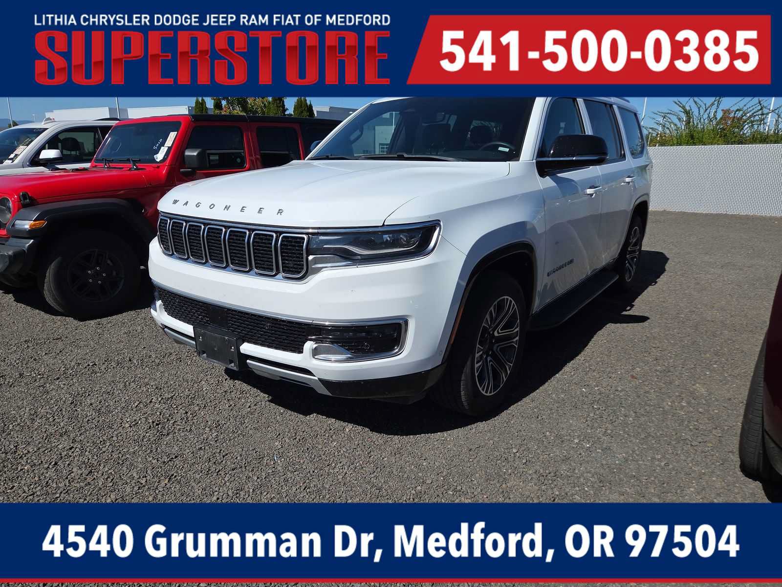 Used 2024 Jeep Wagoneer Series II w/ Flexible Seating Group AWD/4WD image 1