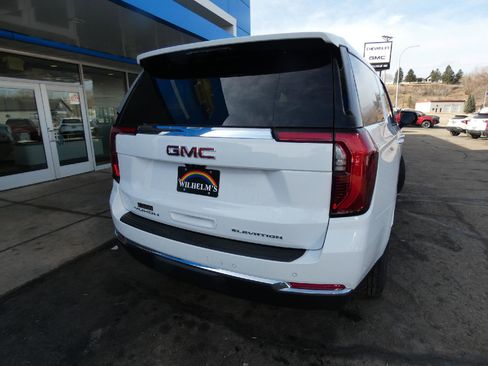 New 2026 GMC Yukon XL Elevation image 3