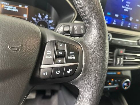 Used 2020 Ford Escape SEL image 16