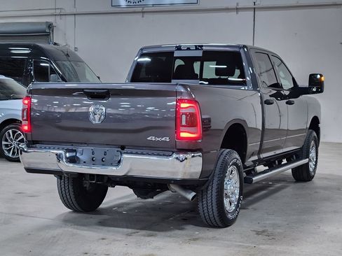Used 2024 RAM 2500 Tradesman w/ Chrome Appearance Group image 8