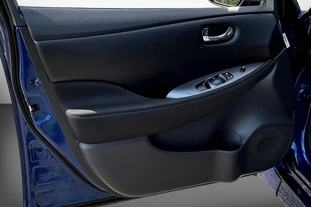 Used 2023 Nissan Leaf S FWD image 20