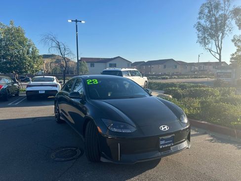 Used 2023 Hyundai Ioniq 6 SEL image 2