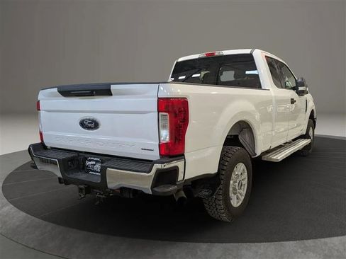 Used 2018 Ford F350 XLT w/ XLT Value Package image 5