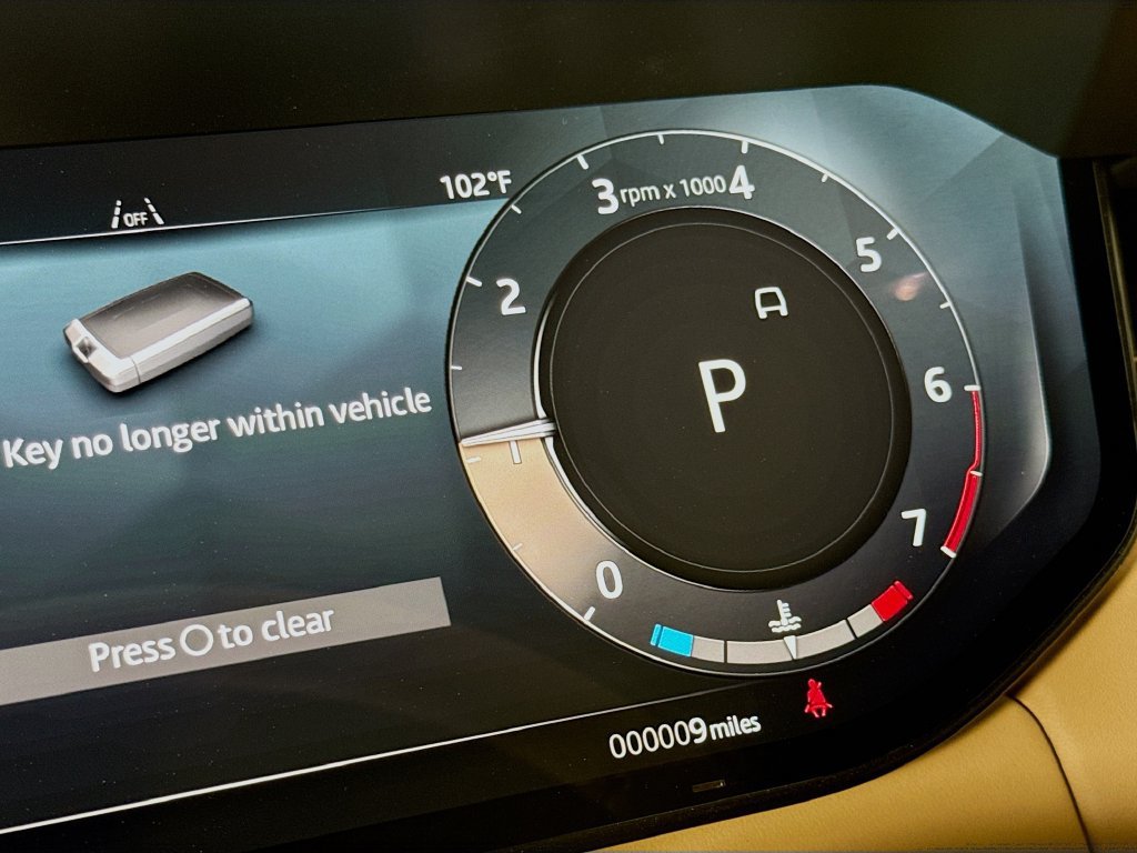 New 2026 Land Rover Range Rover SE AWD/4WD image 13