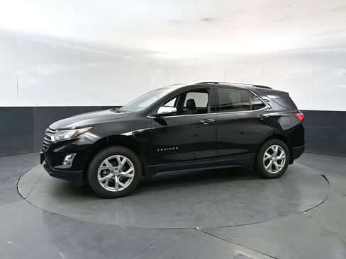 Used 2020 Chevrolet Equinox Premier AWD/4WD image 2