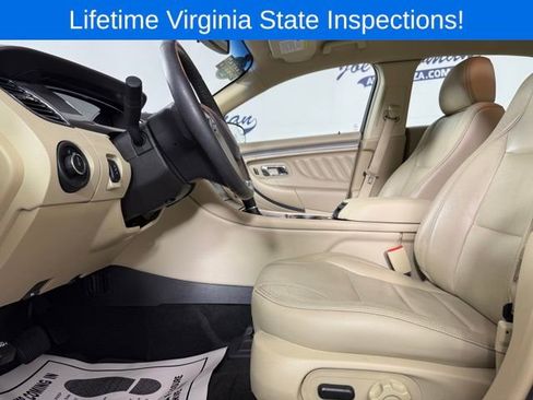 Used 2018 Ford Taurus SEL image 10