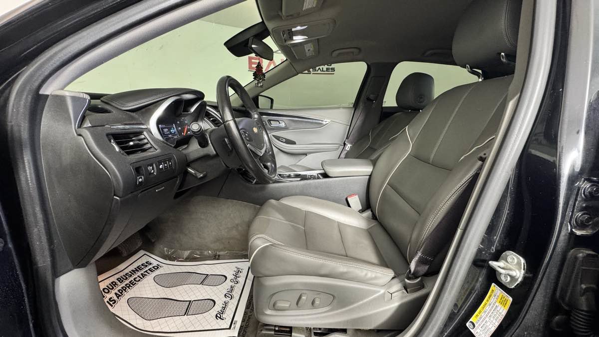 Used 2017 Chevrolet Impala Premier FWD image 14