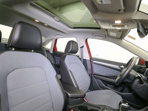Certified 2026 Volkswagen Jetta SE FWD image 19