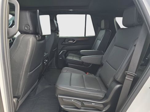 Used 2025 GMC Yukon Denali w/ Denali Reserve Package AWD/4WD image 19