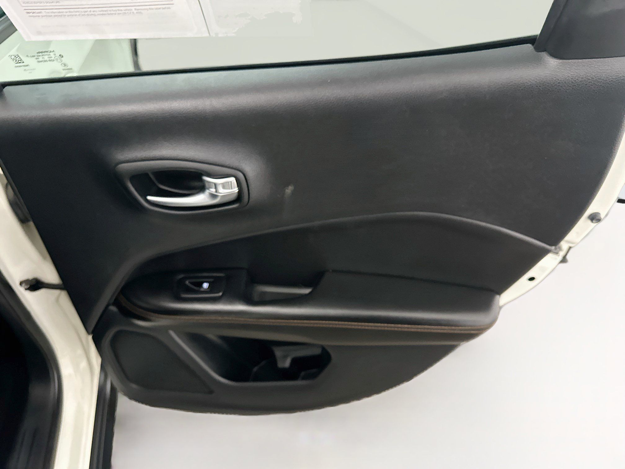Used 2021 Jeep Compass Limited AWD/4WD image 30
