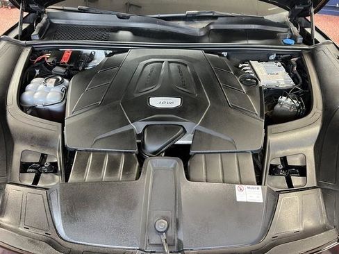 Used 2019 Porsche Cayenne AWD/4WD image 12