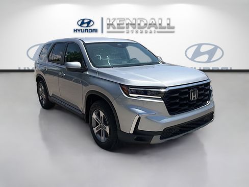 Used 2025 Honda Pilot EX-L image 1
