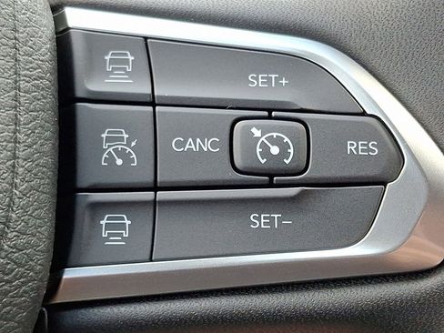 New 2025 Jeep Compass Limited w/ Sun & Sound Group image 16