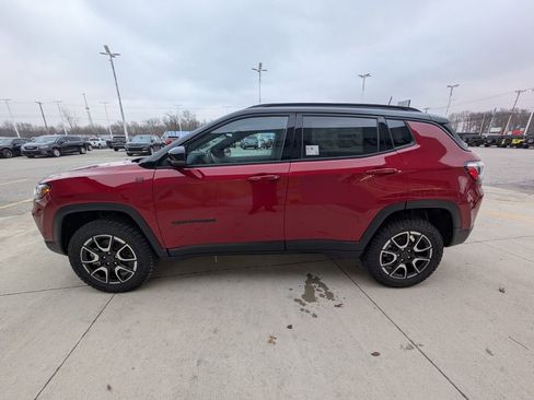 New 2026 Jeep Compass Trailhawk image 7