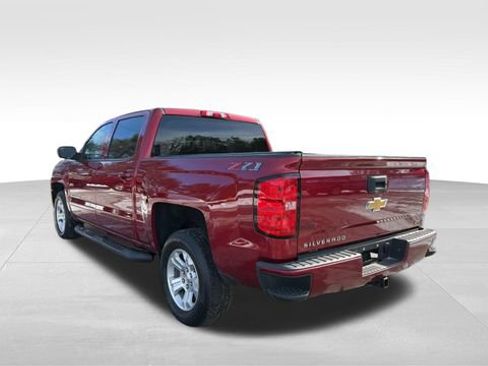 Used 2018 Chevrolet Silverado 1500 LT w/ All Star Edition image 4