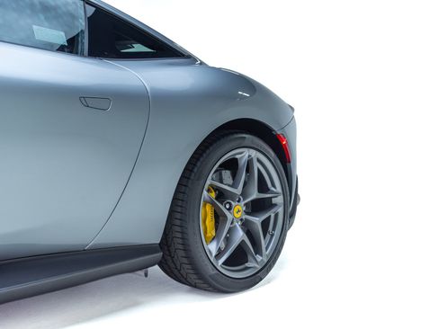 Used 2023 Ferrari Roma RWD image 20
