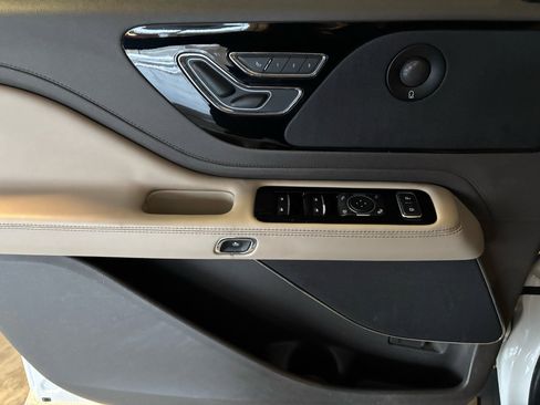 Used 2021 Lincoln Aviator Reserve w/ Equipment Group 201A image 18